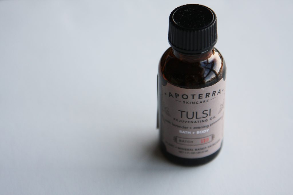 Apoterra Tulsi Rejuvenating Body Oil