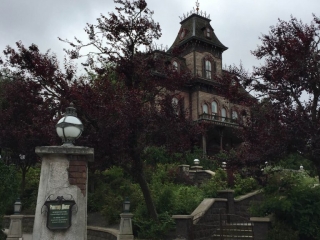 Phantom Manor at Disneyland in Paris Sights