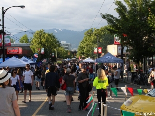 Crowd at Italian Day on the Drive