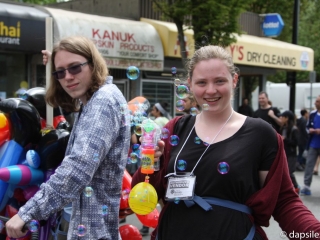 Summer Street Festivals in the Vancouver Area Hats Off Bubbles Vendor