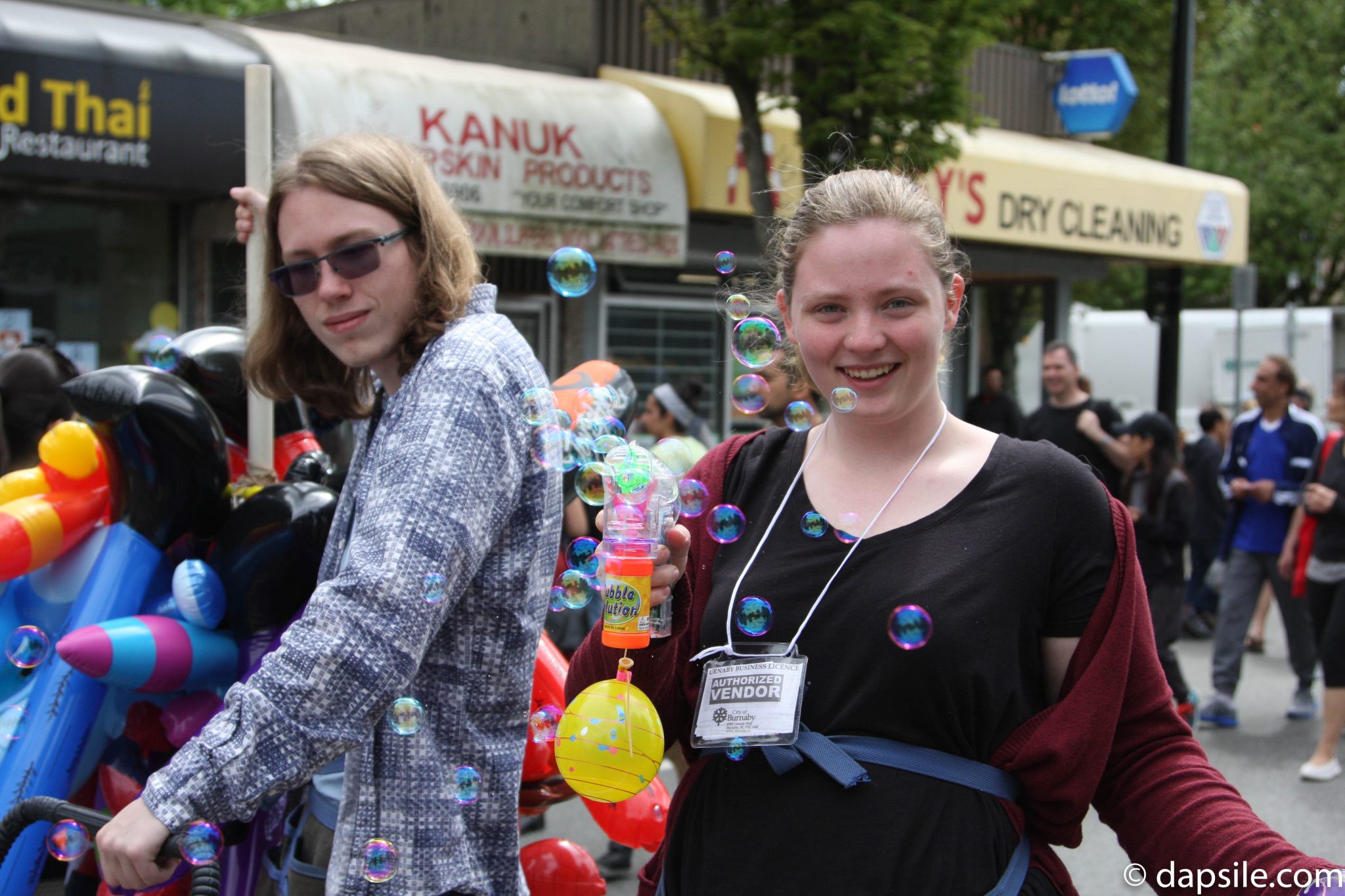 Summer Street Festivals in the Vancouver Area Hats Off Bubbles Vendor
