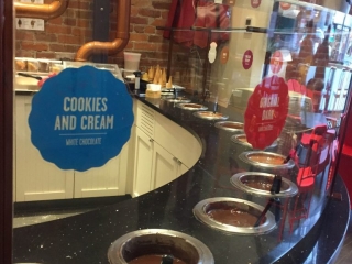 Things to do in Victoria Chocolats Favoris Ice Cream Dips